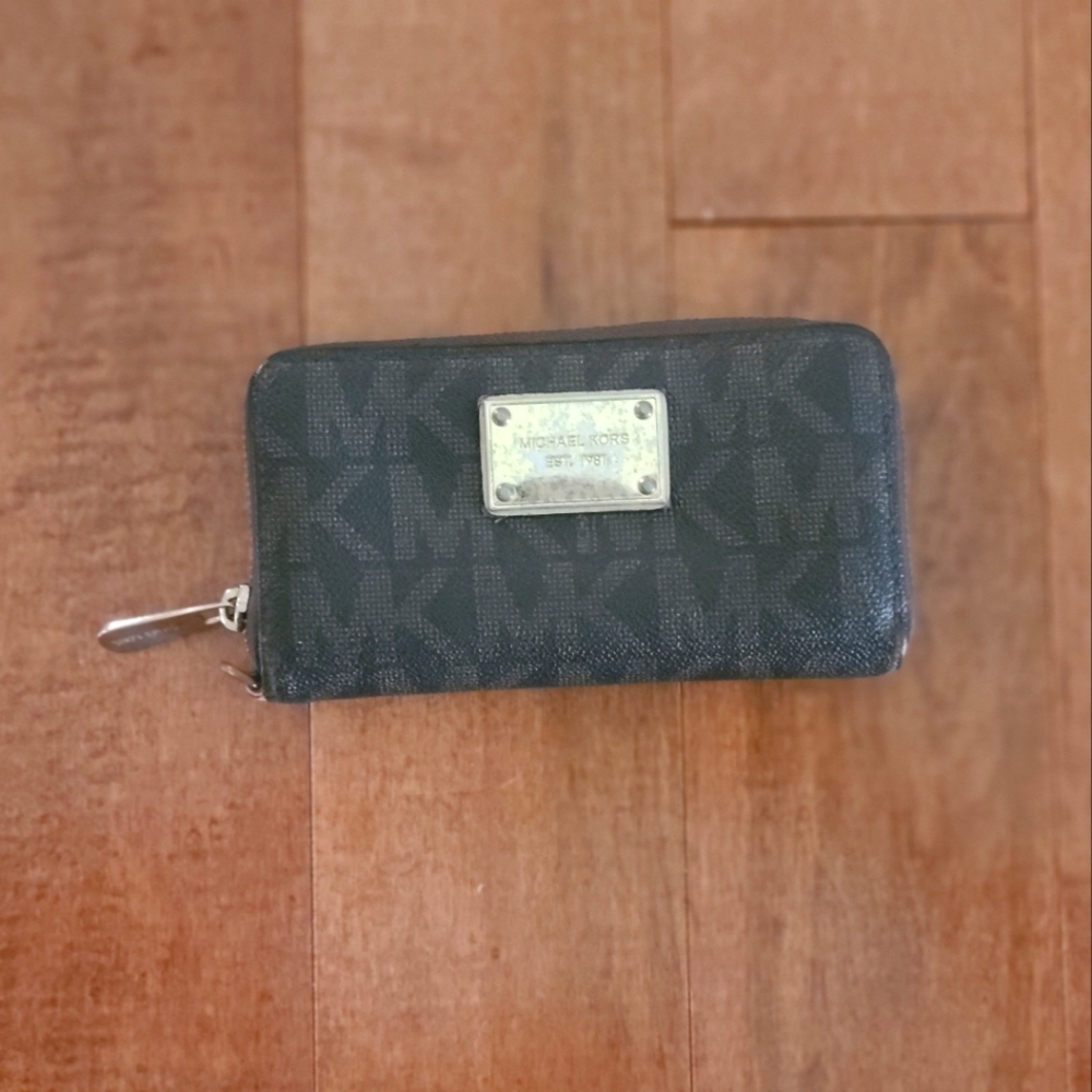 Michael Kors brown logo wallet